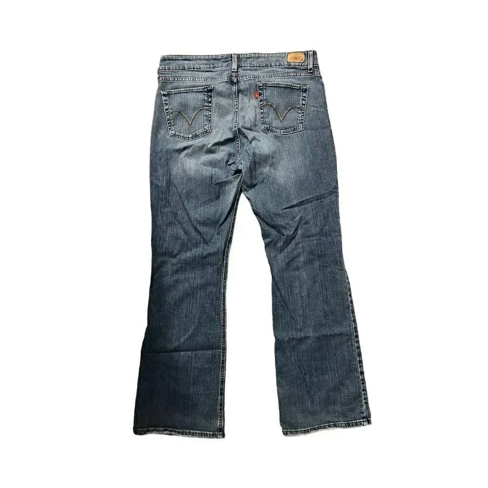 Levi’s 526 Slender Bootcut Jeans
